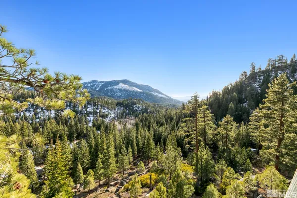 $2,100,000 | 332 Barton Court, Stateline, NV 89449
