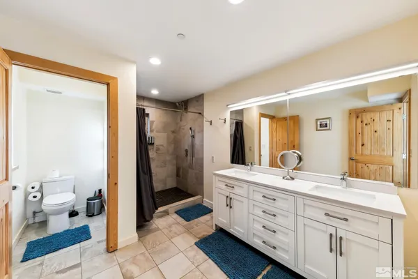 $2,100,000 | 332 Barton Court, Stateline, NV 89449