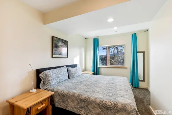 $2,100,000 | 332 Barton Court, Stateline, NV 89449