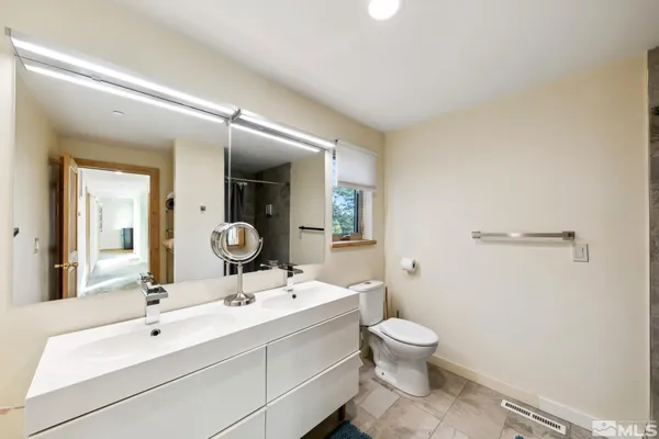$2,100,000 | 332 Barton Court, Stateline, NV 89449