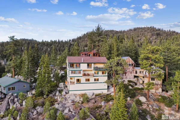 $2,100,000 | 332 Barton Court, Stateline, NV 89449