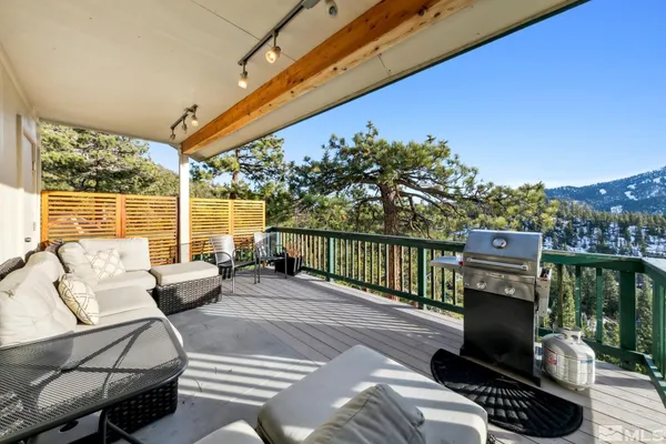$2,100,000 | 332 Barton Court, Stateline, NV 89449