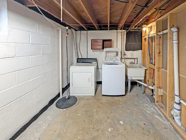 $2,300 | 5713 Xerxes Avenue South, Minneapolis, MN 55410