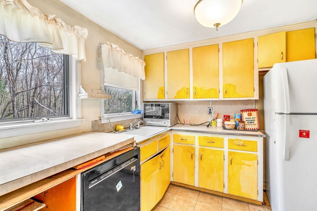 3 Burlington Road Bedford, MA 01730 - Photo 15 of 32 Gallery Image 15
