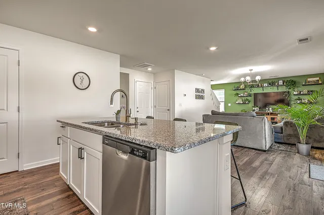 $360,000 | 110 Crawford Circle, Bristol, TN 37618