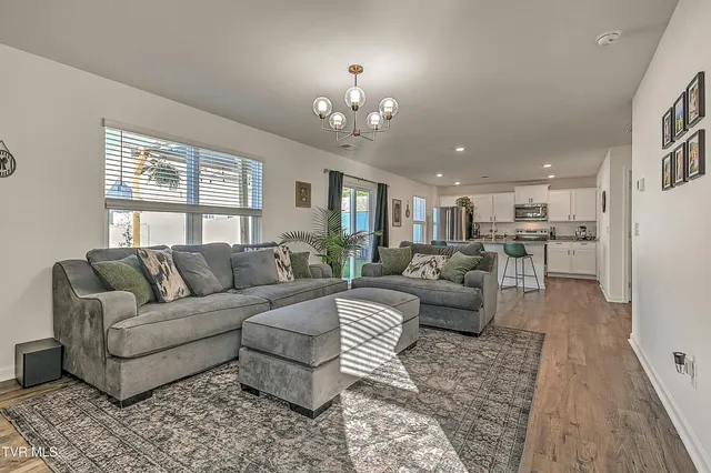 $360,000 | 110 Crawford Circle, Bristol, TN 37618