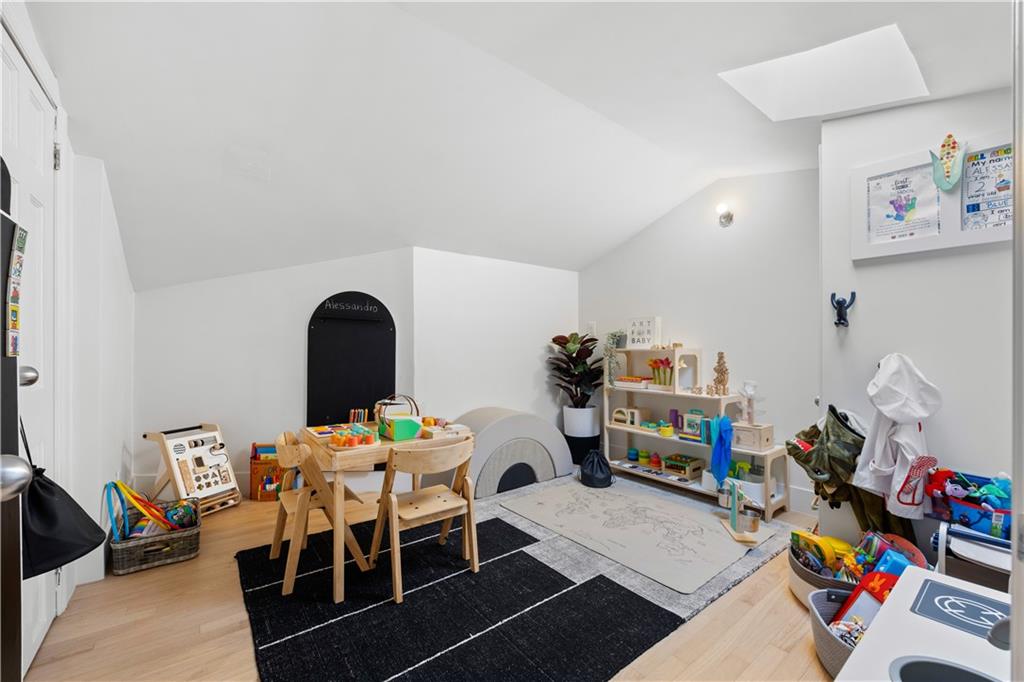 9985 Shore Road, Unit 14E Brooklyn, NY 11209 - Photo 14 of 29 Gallery Image 14