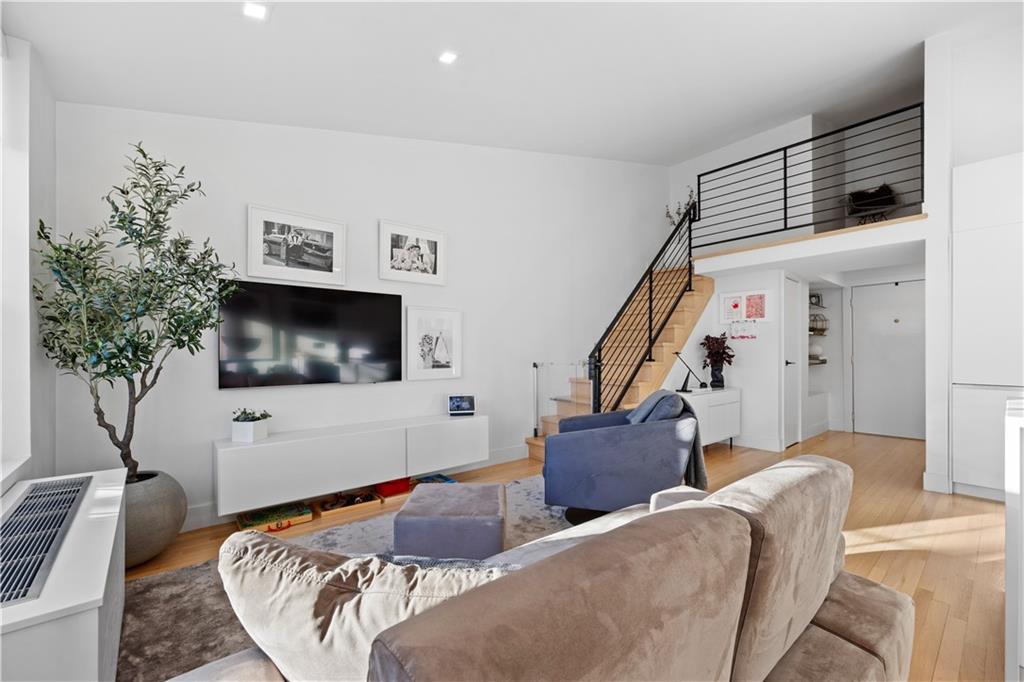 9985 Shore Road, Unit 14E Brooklyn, NY 11209 - Photo 7 of 29 Gallery Image 7