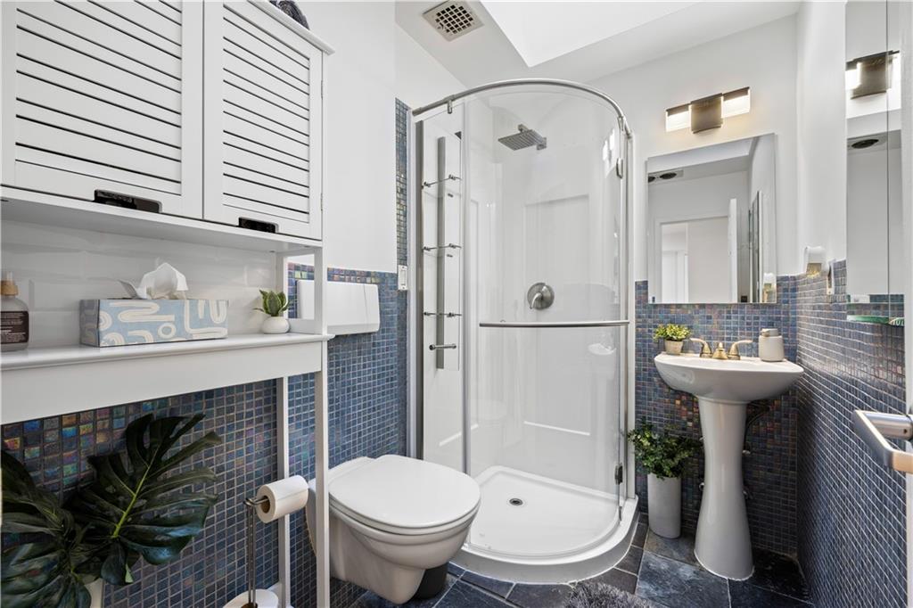 9985 Shore Road, Unit 14E Brooklyn, NY 11209 - Photo 9 of 29 Gallery Image 9