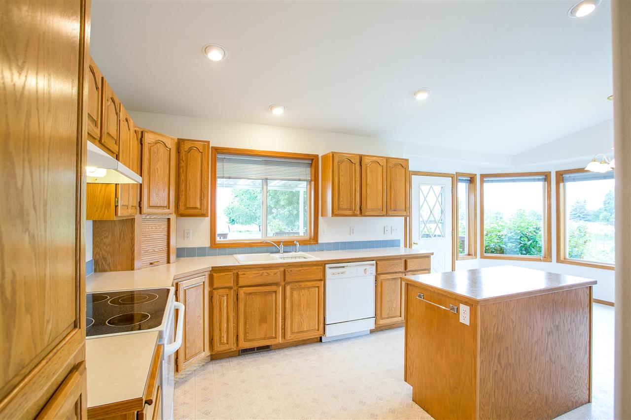2021 West Strong Road Spokane, WA 99208 - Photo 7 of 20