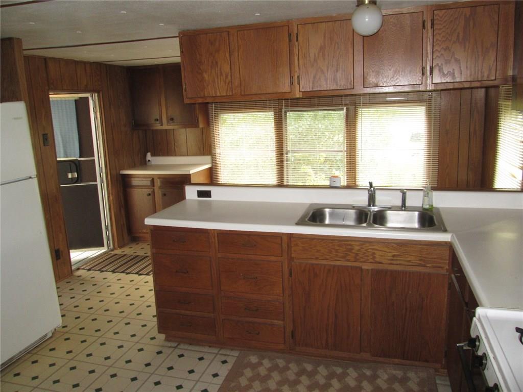 106 Shay Road Kittanning, PA 16201 - Photo 5 of 17 Gallery Image 5