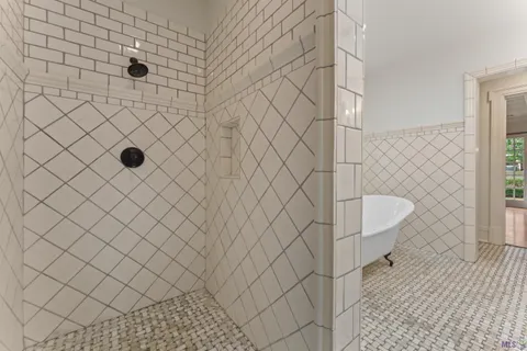 $975,000 | 2 Stone's Throw Drive, Baton Rouge, LA 70809