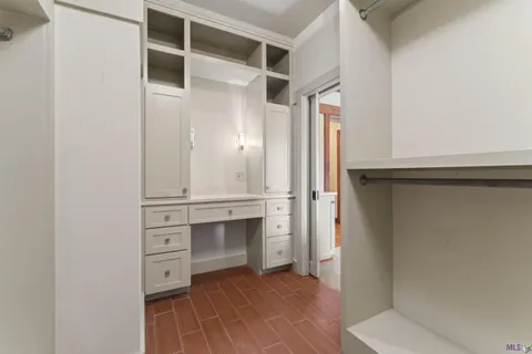 $975,000 | 2 Stone's Throw Drive, Baton Rouge, LA 70809