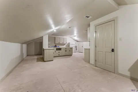 $975,000 | 2 Stone's Throw Drive, Baton Rouge, LA 70809