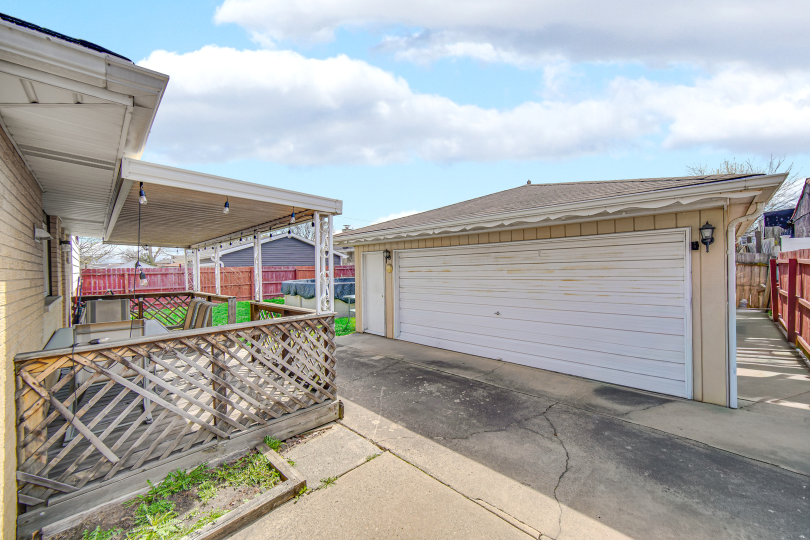 7305 West 75th Street Bridgeview, IL 60455 - Photo 21 of 22 a view of a house with a street