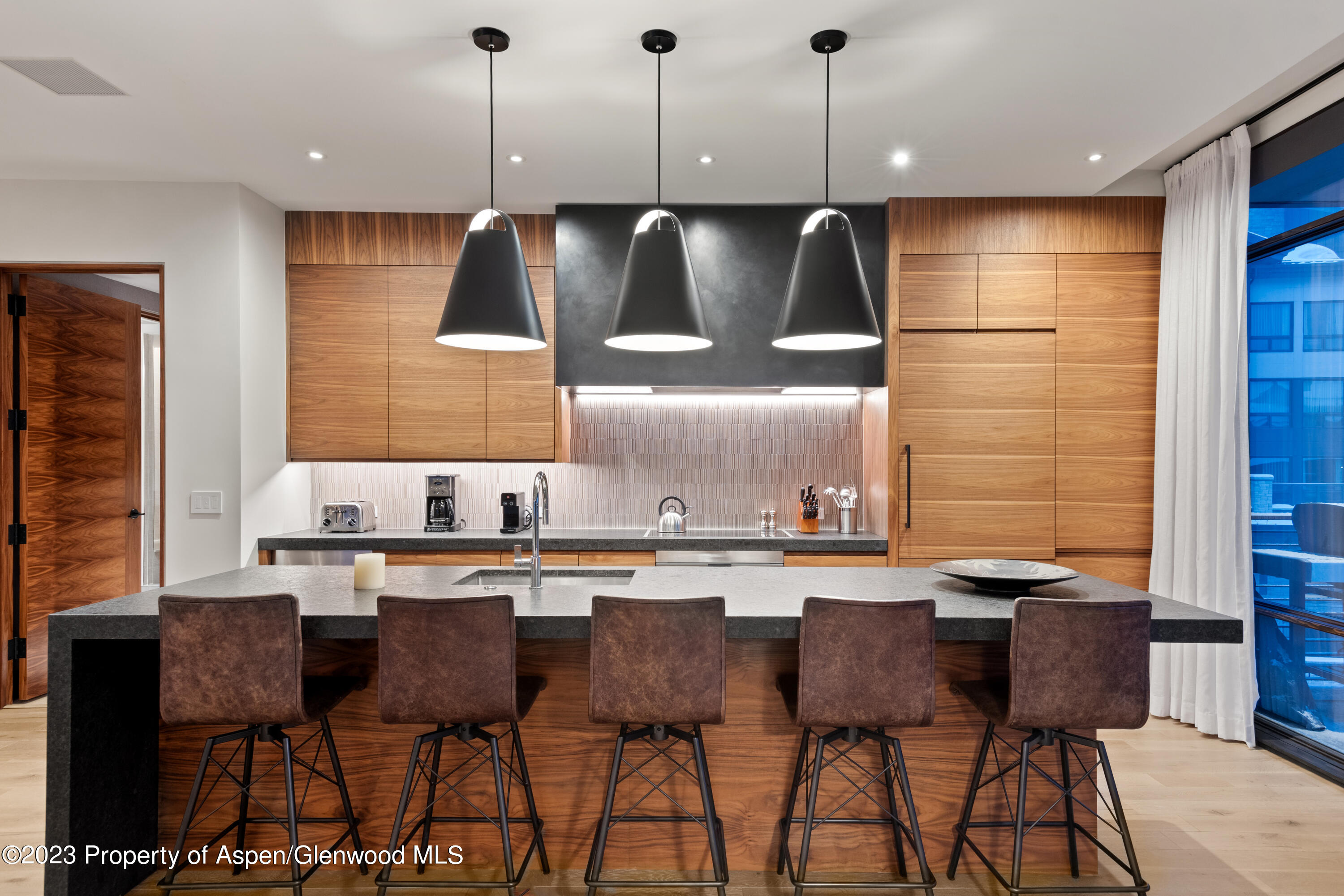 77 Wood Road, Unit 601E Snowmass Village, CO 81615 - Photo 9 of 35 OneSmassE601_HiRes23042024