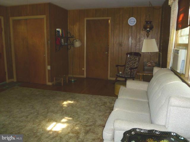 15018 April Street Accokeek, MD 20607 - Photo 3 of 13 Living Room