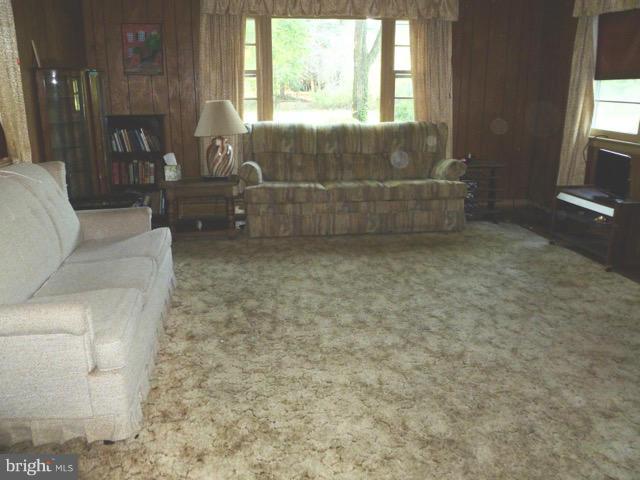 15018 April Street Accokeek, MD 20607 - Photo 4 of 13 Living Room