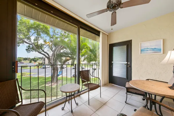 $1,550 | 417 Pine Glen Lane, Unit D2, Greenacres, FL 33463