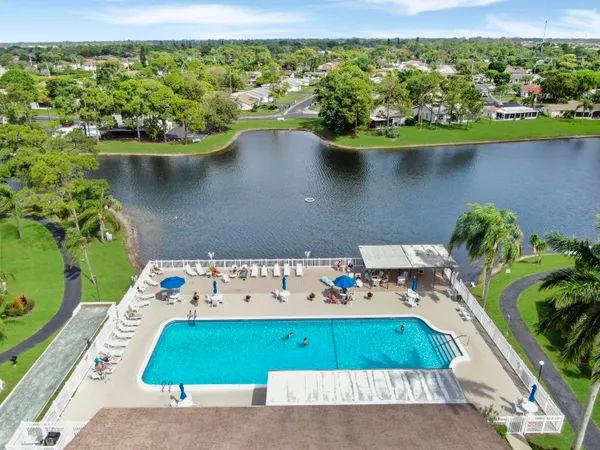 $1,550 | 417 Pine Glen Lane, Unit D2, Greenacres, FL 33463