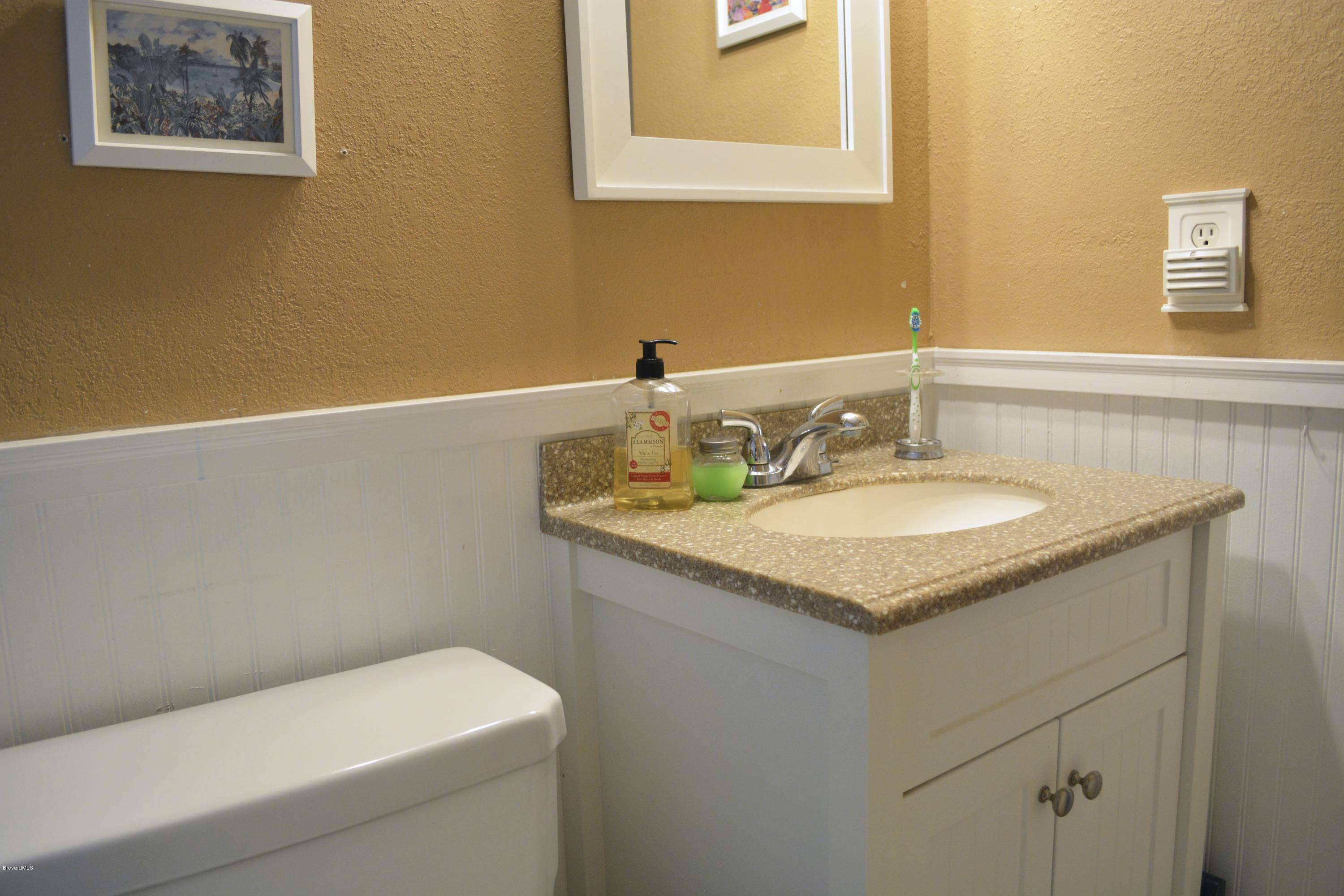 1625 West Shores Road Melbourne, FL 32935 - Photo 16 of 35 DSC_0256