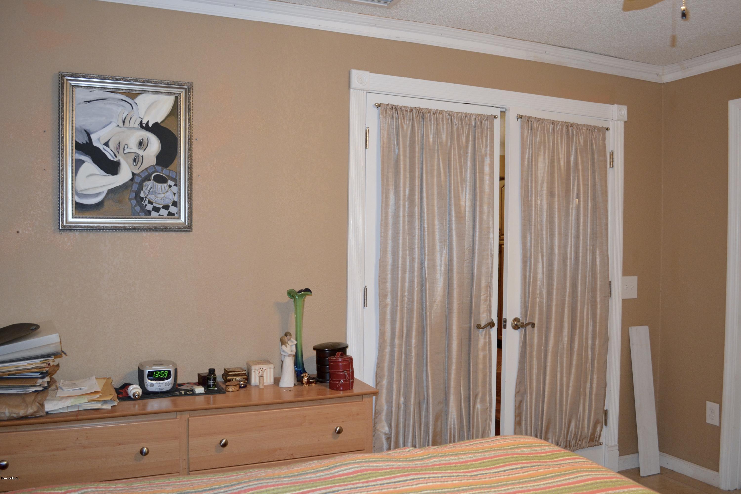 1625 West Shores Road Melbourne, FL 32935 - Photo 6 of 35 DSC_0288