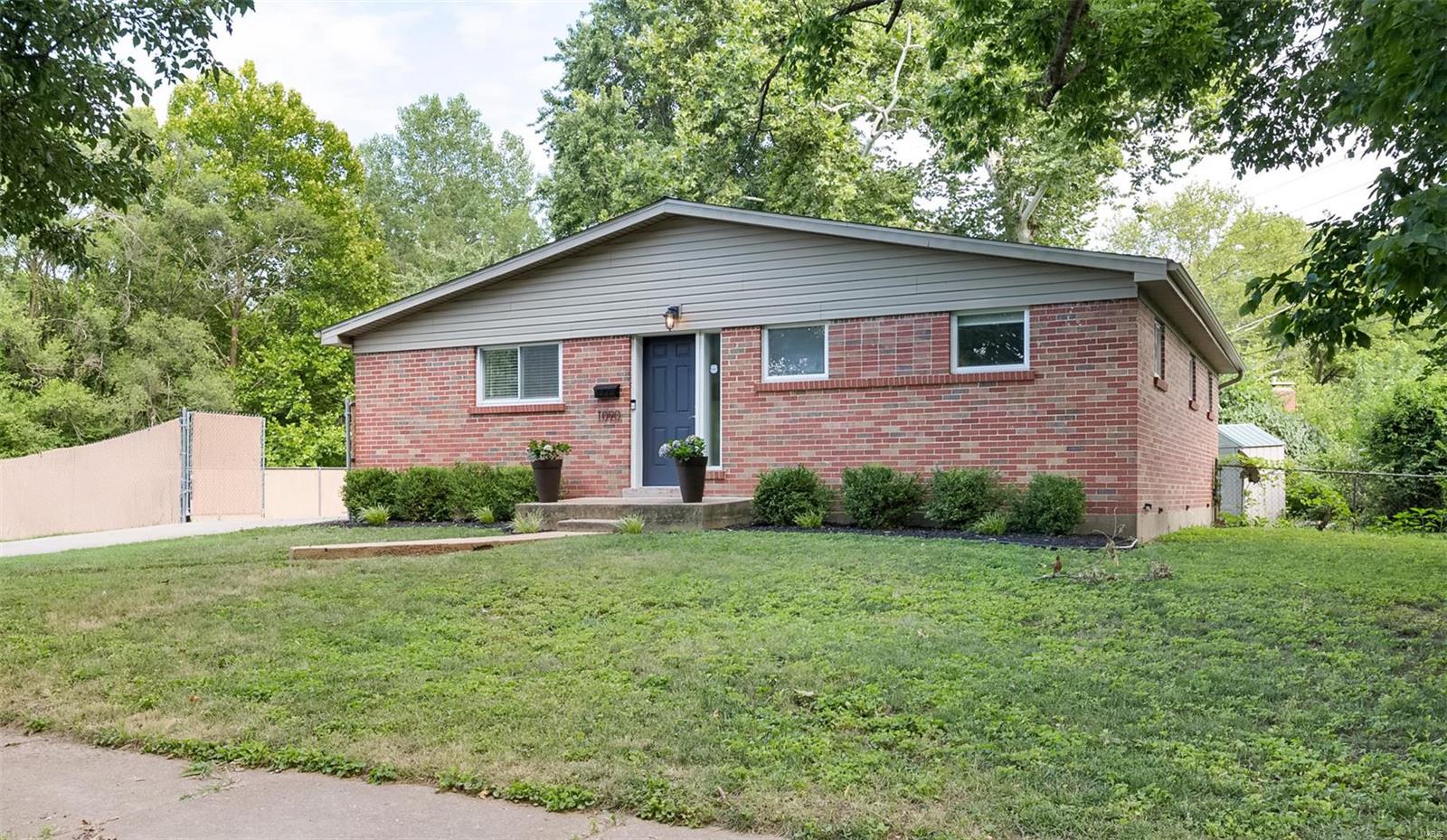 1090 Groby Road St. Louis, MO 63130 - Photo 3 of 35 Gallery Image 3