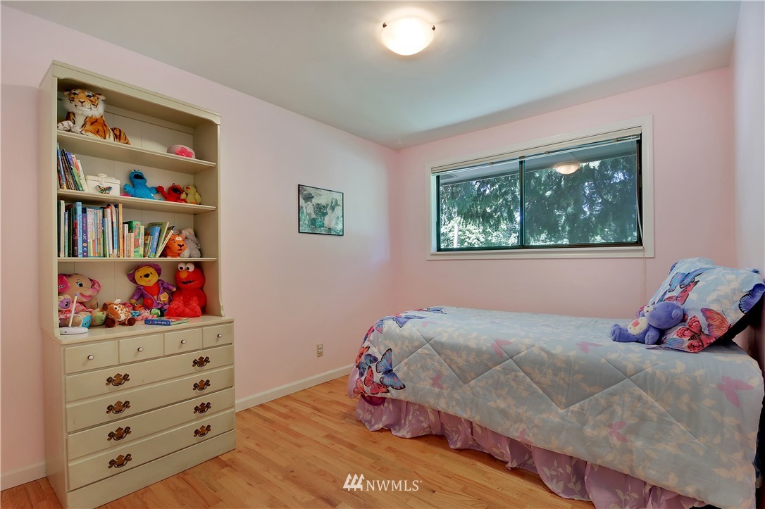 15859 Southeast 116th Street Renton, WA 98059 - Photo 13 of 25