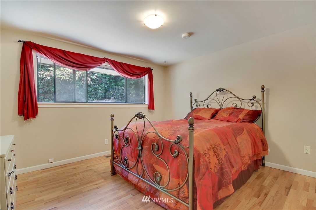 15859 Southeast 116th Street Renton, WA 98059 - Photo 14 of 25