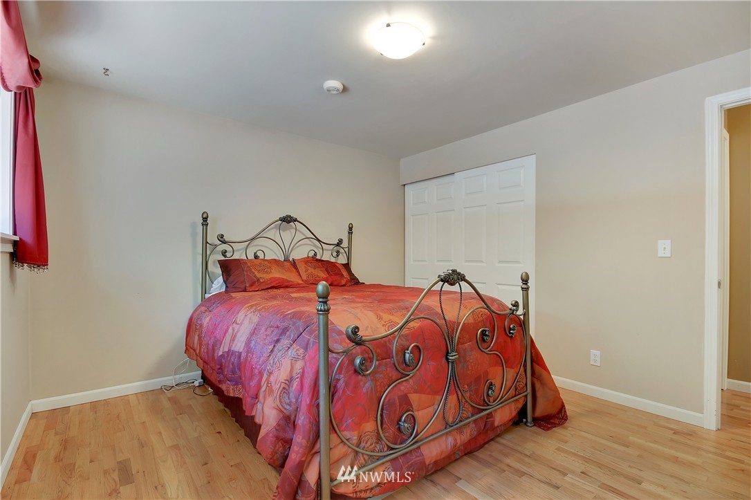15859 Southeast 116th Street Renton, WA 98059 - Photo 15 of 25