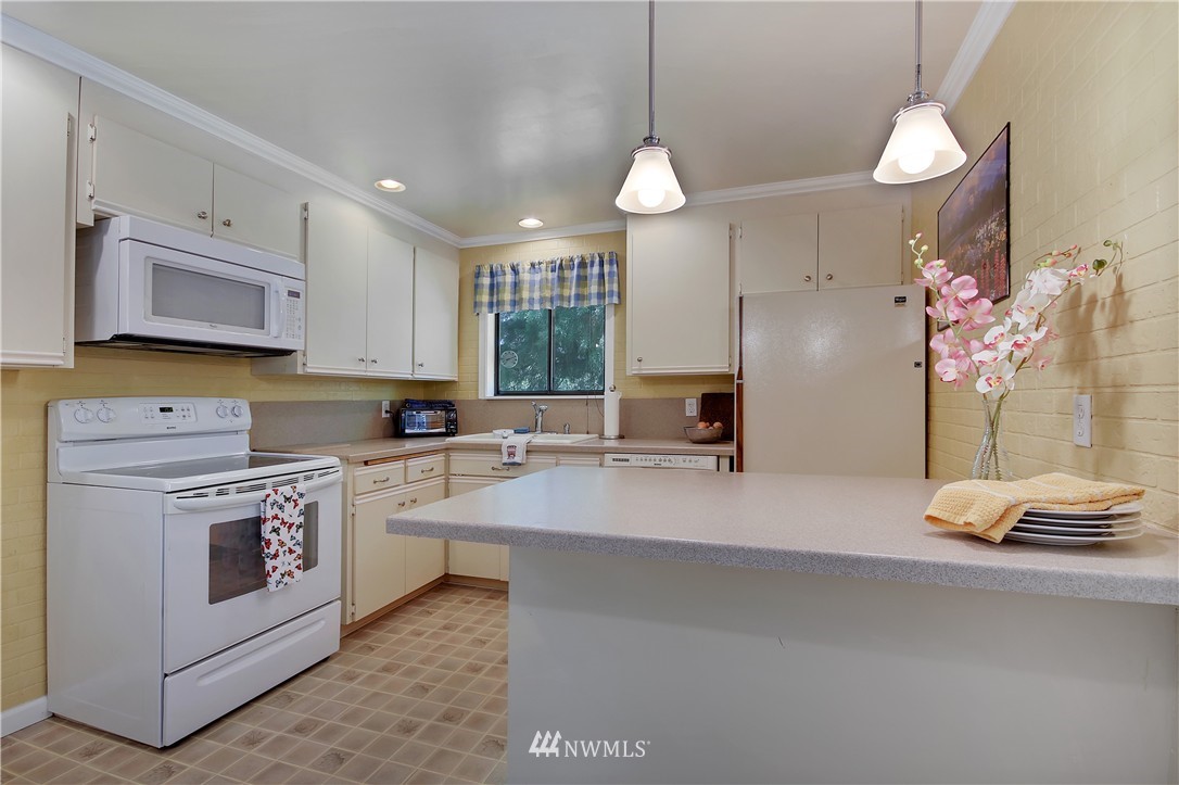 15859 Southeast 116th Street Renton, WA 98059 - Photo 20 of 25