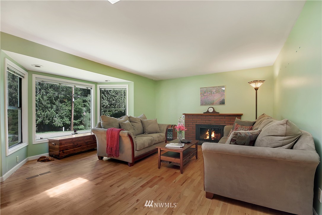 15859 Southeast 116th Street Renton, WA 98059 - Photo 10 of 25