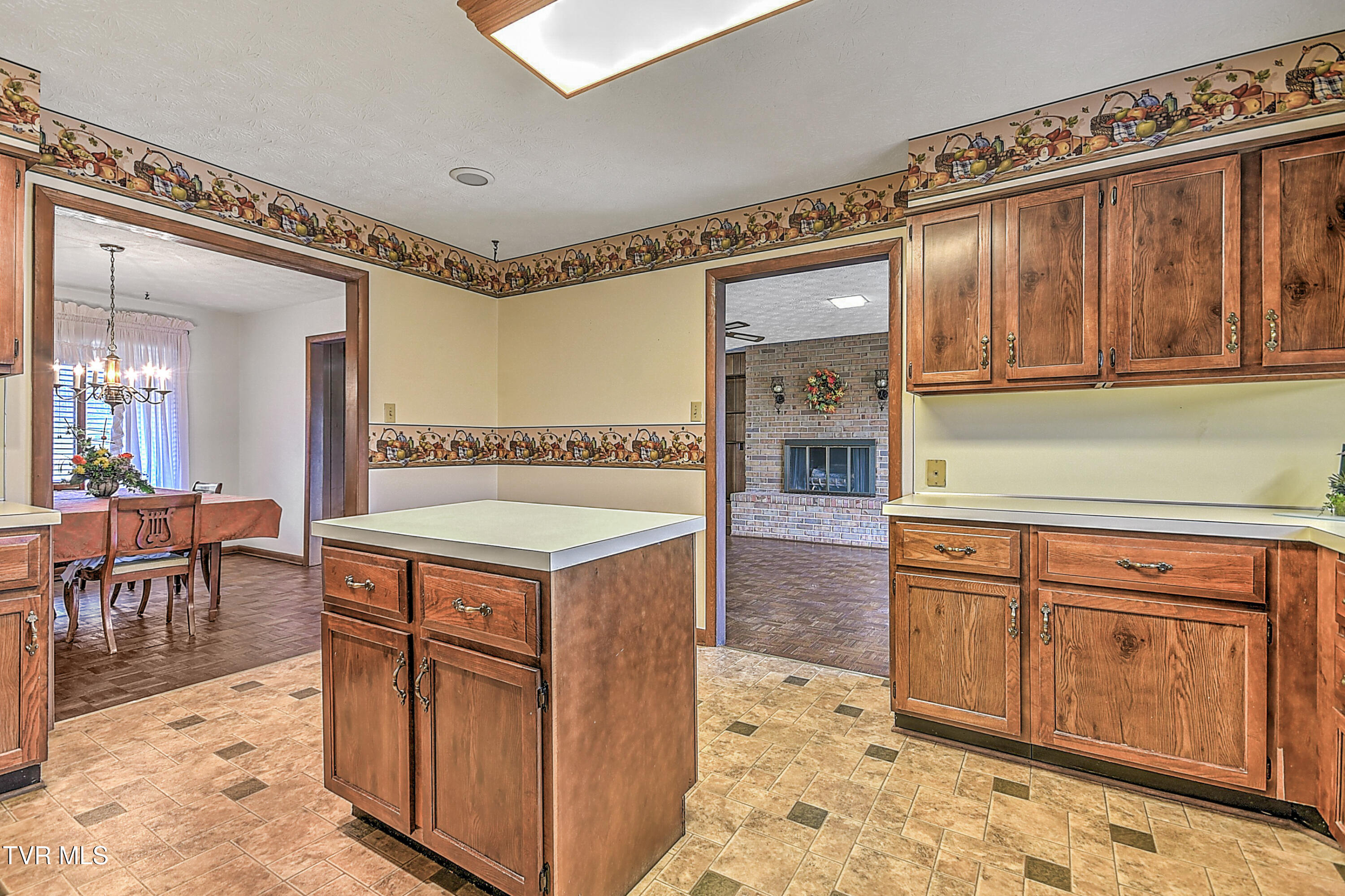 1902 Rock Springs Road Kingsport, TN 37664 - Photo 37 of 76 1902 Rock Springs GC-37