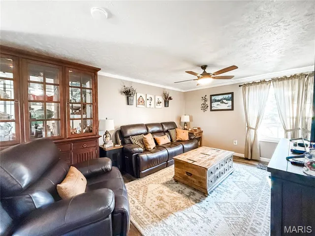 $250,000 | 4000 Apache Circle, Pinckneyville, IL 62274