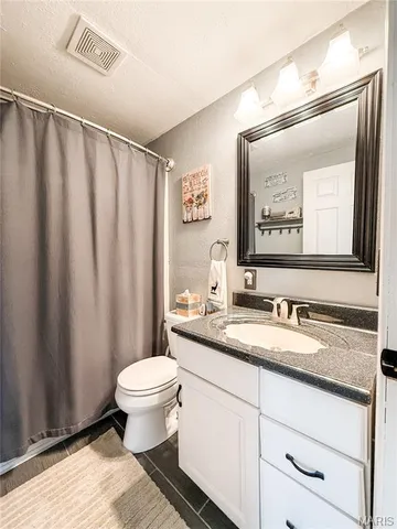 $250,000 | 4000 Apache Circle, Pinckneyville, IL 62274