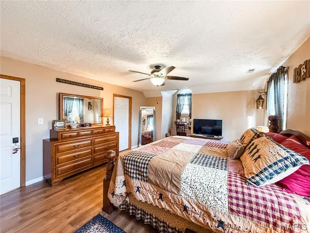 $250,000 | 4000 Apache Circle, Pinckneyville, IL 62274