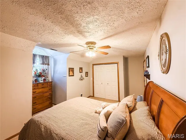 $250,000 | 4000 Apache Circle, Pinckneyville, IL 62274