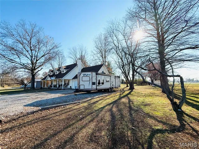 $250,000 | 4000 Apache Circle, Pinckneyville, IL 62274