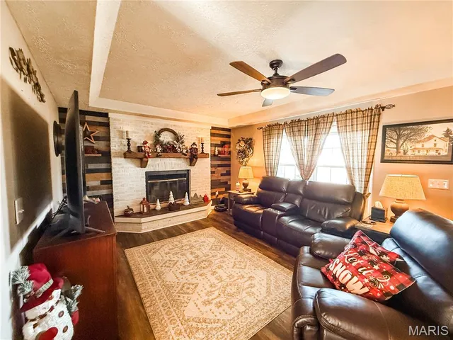 $250,000 | 4000 Apache Circle, Pinckneyville, IL 62274