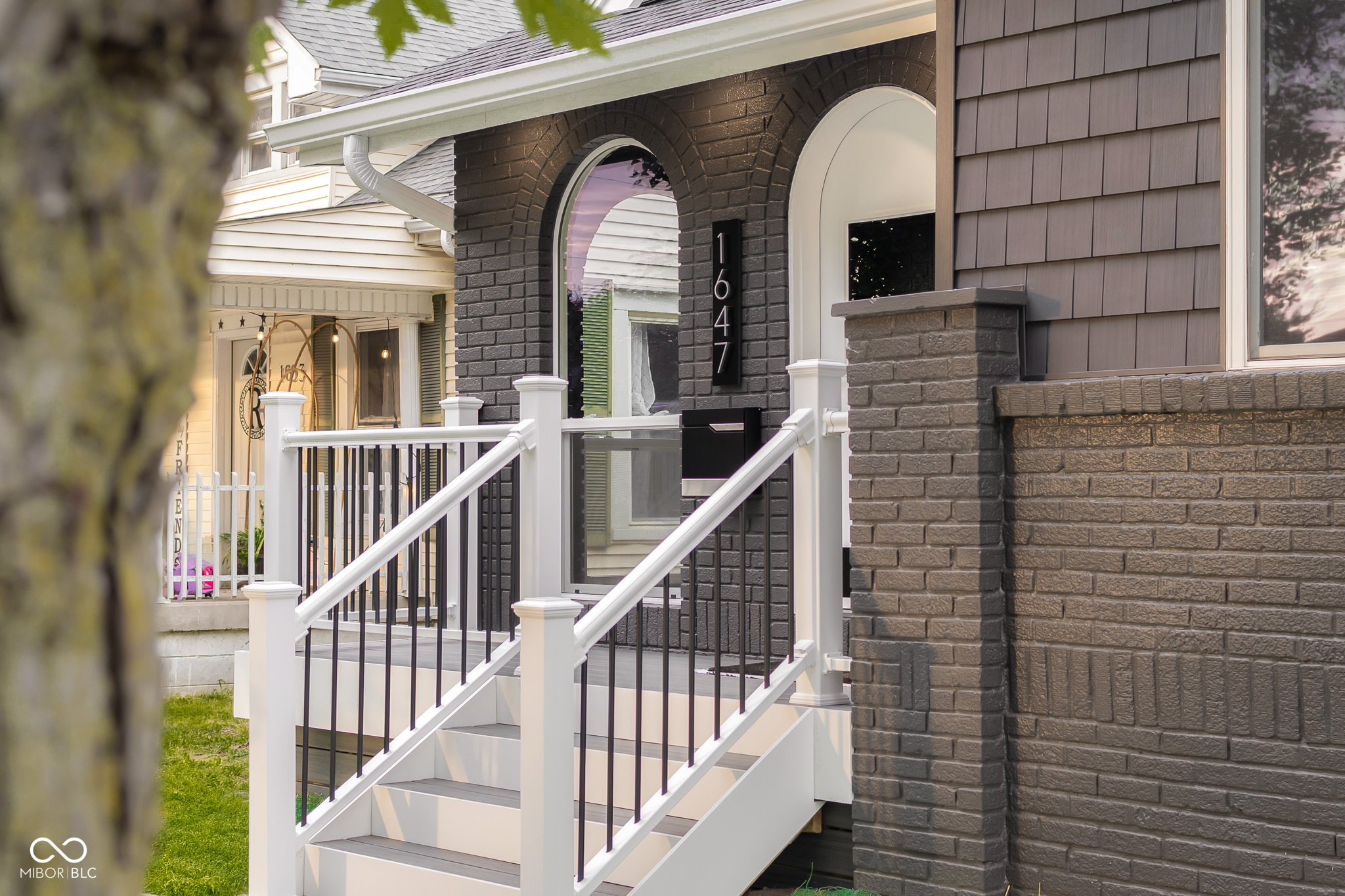 1647 Washington Street Columbus, IN 47201 - Photo 4 of 79