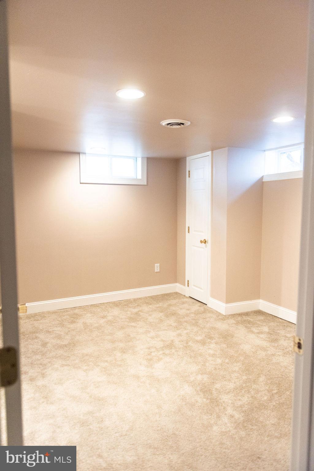 565 Sand Hill Road Hershey, PA 17033 - Photo 23 of 27 a view of an empty room