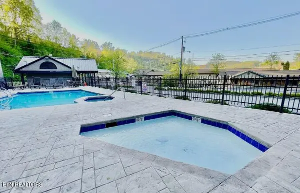 $314,999 | 306 Baskins Creek Road, Unit 3A, Gatlinburg, TN 37738