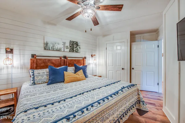 $314,999 | 306 Baskins Creek Road, Unit 3A, Gatlinburg, TN 37738