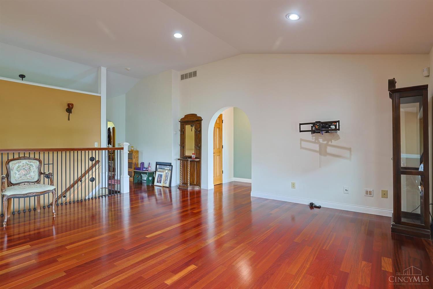 5972 West Fork Road Cincinnati, OH 45247 - Photo 8 of 41