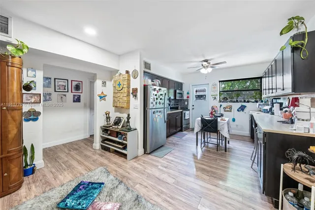 a view of outdoor space yard and patio