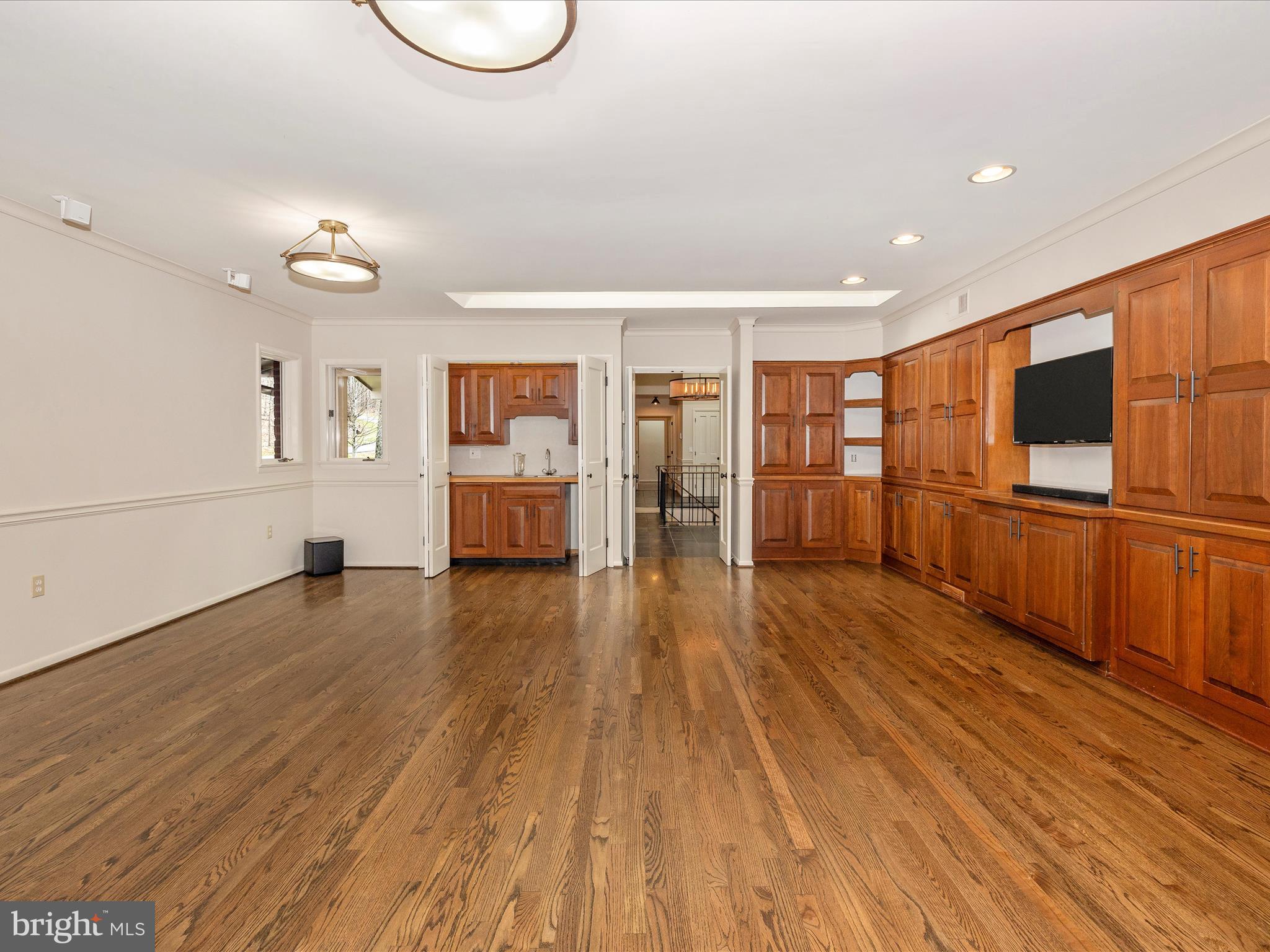 7702 Dance Hall Road Frederick, MD 21701 - Photo 21 of 66 Built-ins and Wet Bar!