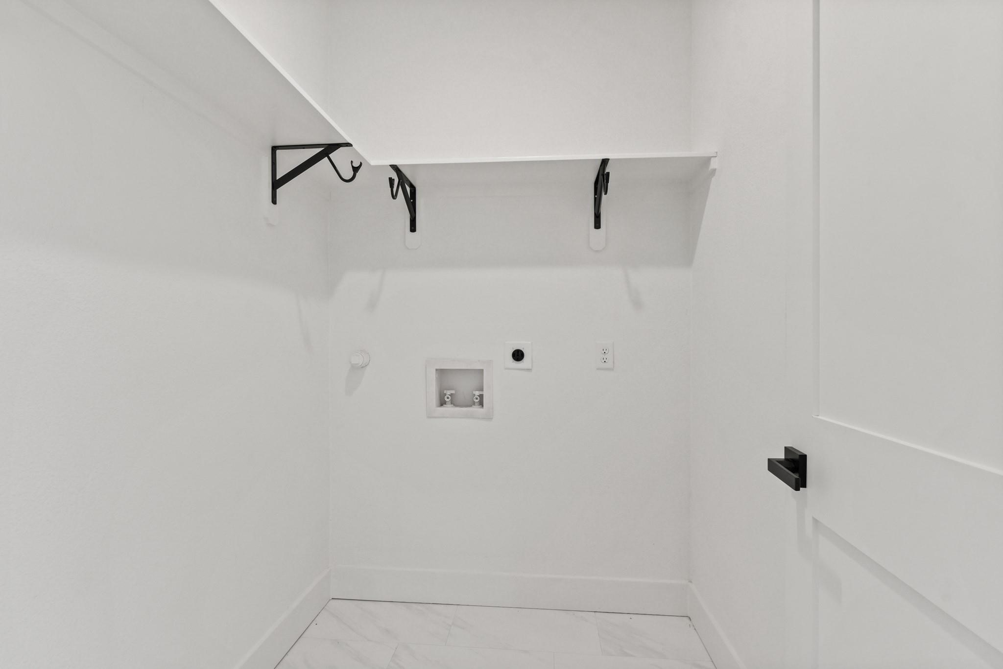 17068 Lively Road Waller, TX 77484 - Photo 11 of 29