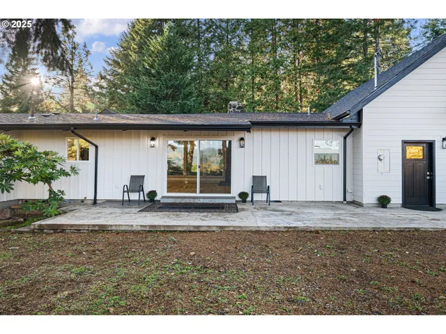 $789,900 | 79579 Abbott Lane, Cottage Grove, OR 97424