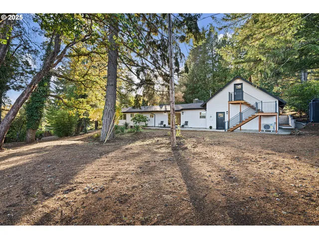 $789,900 | 79579 Abbott Lane, Cottage Grove, OR 97424