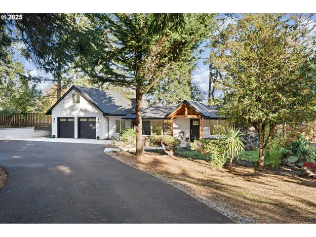 $789,900 | 79579 Abbott Lane, Cottage Grove, OR 97424